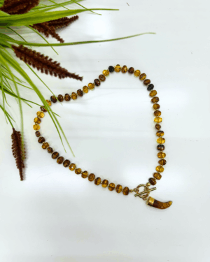 427 Collar corto Ambar