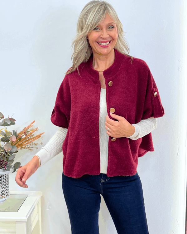 27 Chaqueta-Capa Aura