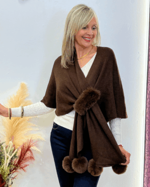 Estola-Poncho Vanity