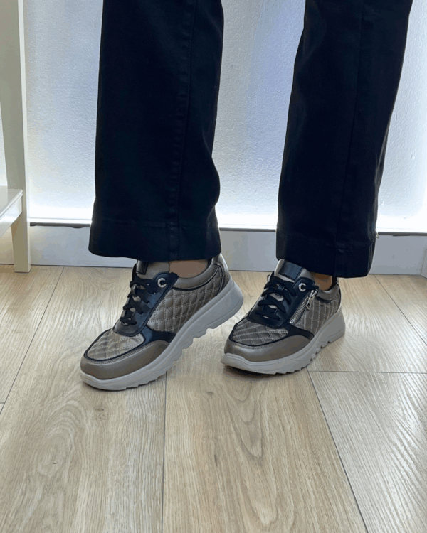 457 Sneaker Cosmos ⚫